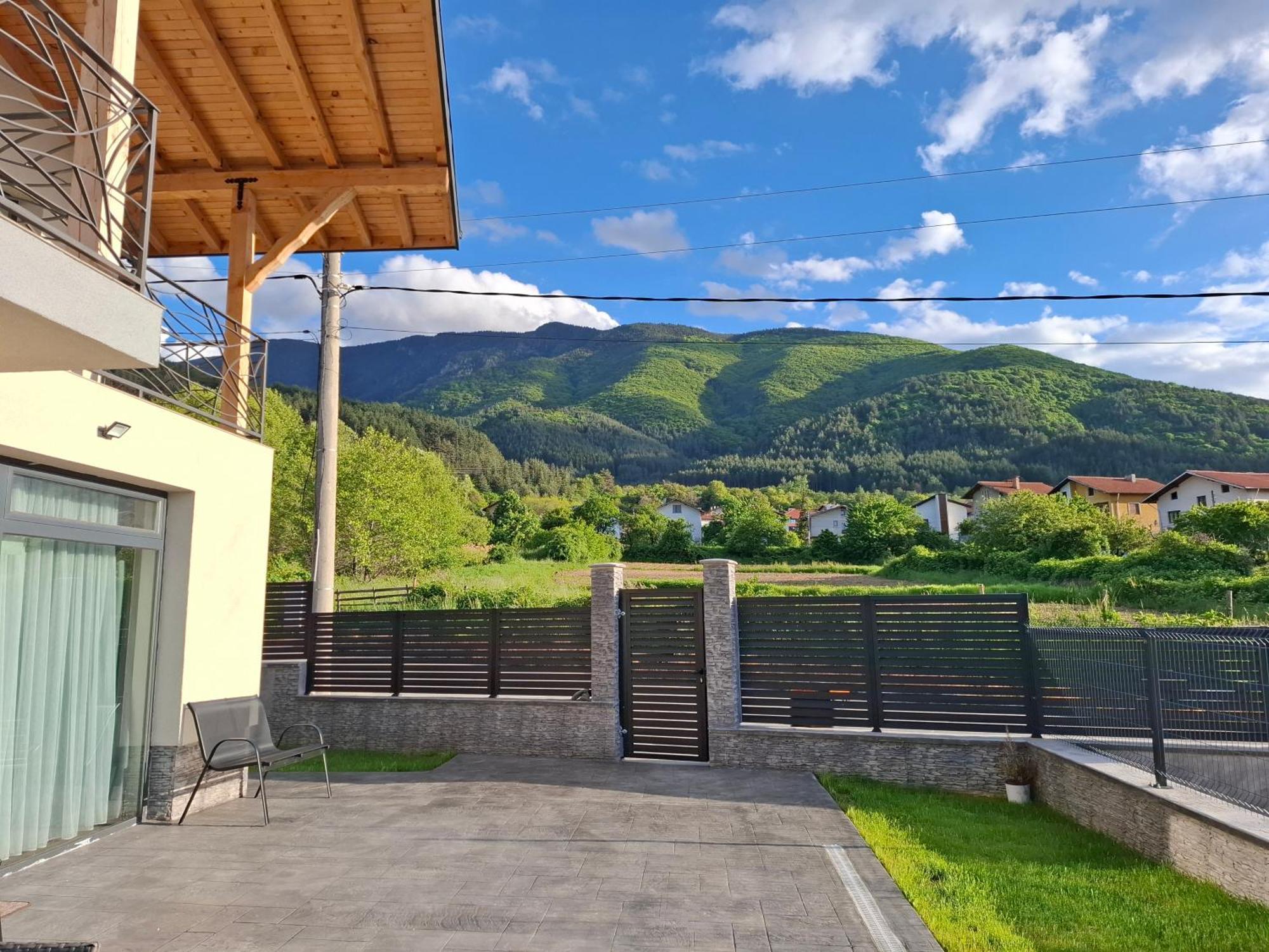 Къщи За Гости "Алитея" Saparewa Banja Exterior foto